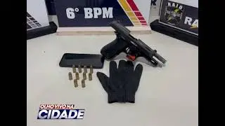 Polícia apreende Carro e Arma de Fogo. 2 suspeitos fogem.