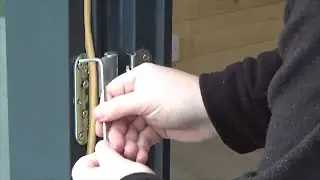 Lillevilla - Horizontal Door Adjustment