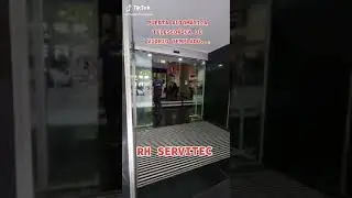 PUERTA AUTOMATICA DE VIDRIO TEMPLADO