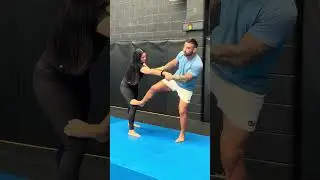 self defence tips - double wrist grab escape & front bearhug escape  #selfdefensetechniques #bjj