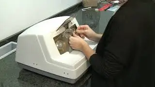 MATADO DE CANTOS CON LA MUELA DE GRANO FINO. BISELADO Y MATADO DE CANTOS DE LENTES OFT&Aacute;LMICAS