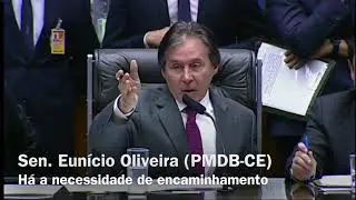 Eduardo Bolsonaro esculacha com petistas denunciados por Janot (05/SET/2017)