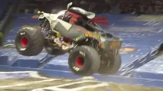 Monster Jam at Milwaukee 1-18-19 Justin Hicks in Pirates Curse racing