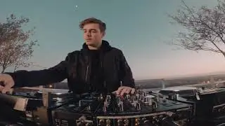 Martin Garrix, John Martin - Higher Ground (Live @ MG ROOFTOP IN AMSTERDAM)
