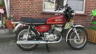 Suzuki GT250 startup