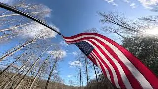 American Flag Patriotic Breeze &ndash; A Relaxing 2 Hours of Freedom & Gentle Winds