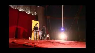 100° TV Arte - Palhaço atirador de facas - The Magic Circus