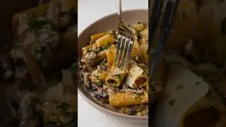 Mushroom Rigatoni pasta, so delicious, so creamy
