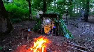 Строительство самого уютного и простого убежища для выживания | Bushcraft,Survival,Cooking |