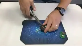 Expanding pliers for remotes, flip keys and smart key re-shell
