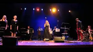 Yona - Ilon Kyyneleet @ Sellosali, Espoo 24.9.2014