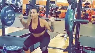 Women who SQUAT