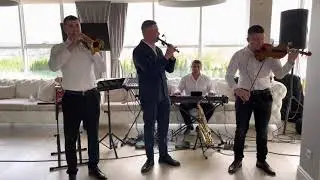 Formatia - Dor Bucovinean - Cernauti Doina - Hora și batuta ( Caval & fluier )