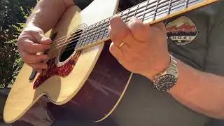 GUILD BT-258E Deluxe 8-string