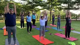 Glimpses from my Riverside Yoga class &ndash; Tadasan