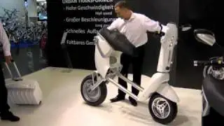 Rencontre avec le scooter XOR xo2 &agrave; Intermot : ing&eacute;nieux, &eacute;lectrique... et pliable !