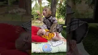 Marry sit care baby with mom