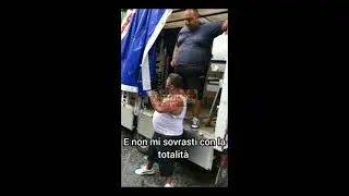 Napoli - La torre umana ( Doppiaggio in italiano)