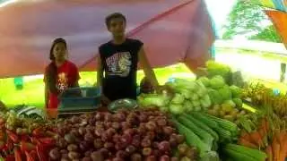 PHILIPPINE FARMERS MARKET Fresh Fruit and Vegetables in the Philippines aRABBI JEW BARKER production
