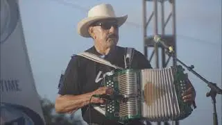 Los Dos Gilbertos 