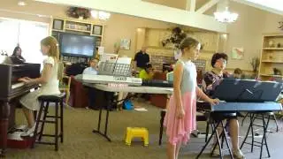 Sing in Russian, play piano, piano teacher