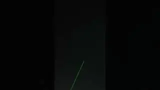 flash bulb ufo in action (raw video 10:45 pm - 7/11/2022)