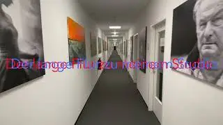 auf dem langen Flur zum Studio