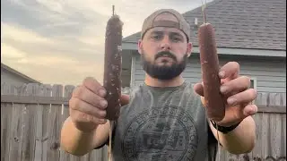 Best hack for checking the wind while deer hunting!!  💨🍃🦌 #cottonmouthoutdoors