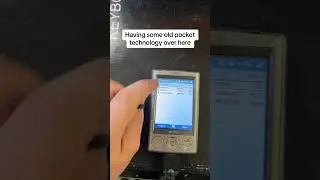 🤯 This is SO FREAKING OLD! #old #vintage #pocketcomputer #asus #mypal #asusmypal