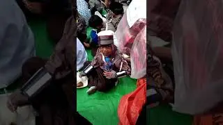 Buk pol kecapean jalan santai...