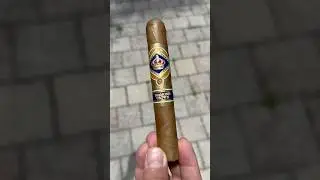 Diamond Crown by J.C.Newman | Cigar ASMR #cigarlife #cigarlovers #cigarshow #cigartime #cigartherapy