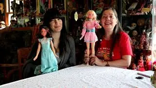 The Reluctant Reviewer and Kewpie83 show you Mattel's My Friend Cynthia doll