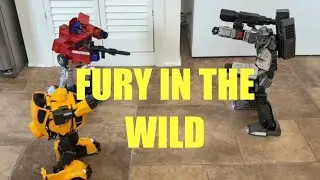 Robosen Transformers Mini-Theater Flagship Bumblebee & Optimus Battling Megatron (Fury In The Wild)