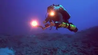 guam tec diving - crevice
