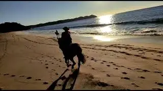 Riding another horse named Tomato, this time bareback! Sayulita, Mexico.