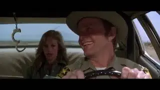The Gauntlet 1977 Corrupt Constable talks dirty with Gus scene