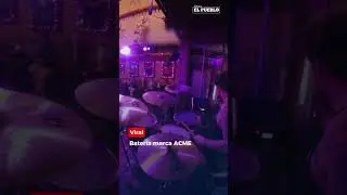 🎸🔥 Una banda de rock sorprendi&oacute; a su p&uacute;blico al interpretar Immigrant, de Led Zeppelin. 🎶