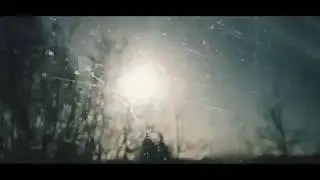 Indigo Moir&eacute; - Distrust (Official Lyric Video)