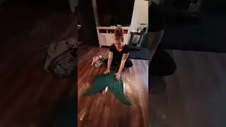 What it's like getting my Shello Mermaid tail ready for shows/swimming/photoshoots part one