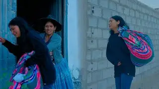 Mi mamá no me daba de comer porque siempre estaba mirando el celular