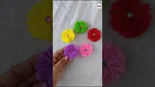 Woolen Flowers 🌸#woolencraft #diy #flowers #shortsvideo #shorts#youtubeshorts #trending#craft #viral