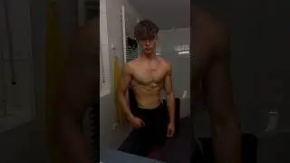 Chest pump is crazy #bodybuilder #16years #chestpump #formcheck #viral