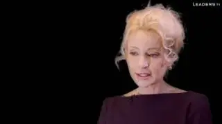 Sandra Navidi - Why I Wrote Superhubs
