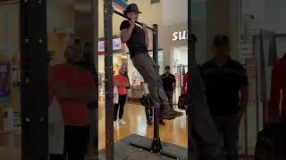 2 minute hang challenge in the mall . Easy money 💰