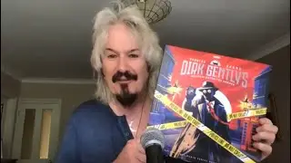 Dirk Maggs and Guests Unbox 'Dirk Gently's Holistic Detective Agency' Vinyl Box Set