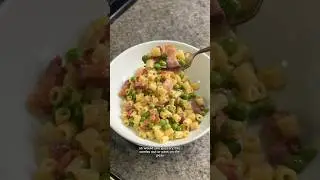 I turned frozen peas and bacon into the easiest pasta dinner ever.