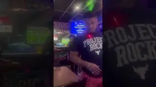 Karaoke Micky &ldquo;El Gallito Lopez&rdquo; Hablemos, Ariel Camacho. No tenemos derecho a la musica