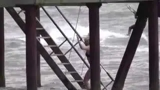 2015-03-21 - Vinterbadare vid Kallbadhuset i B&aring;stad, det &auml;r +4C i vattnet !!!