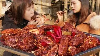 秋妹做了火遍四川的麻辣兔頭，吃得滿嘴是油，越啃越帶勁兒，真過癮【顏美食】