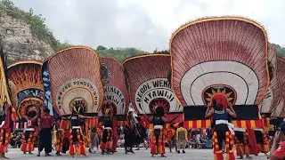 TARI REOG PALING SEREM PULUHAN DADAK MERAK TERBESAR NGAMUK MEMUKAU PENONTON